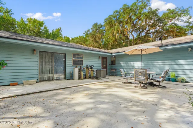 $320,000 | 102 Acosta Creek Drive, Satsuma, FL 32189