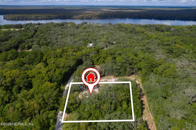 $320,000 | 102 Acosta Creek Drive, Satsuma, FL 32189