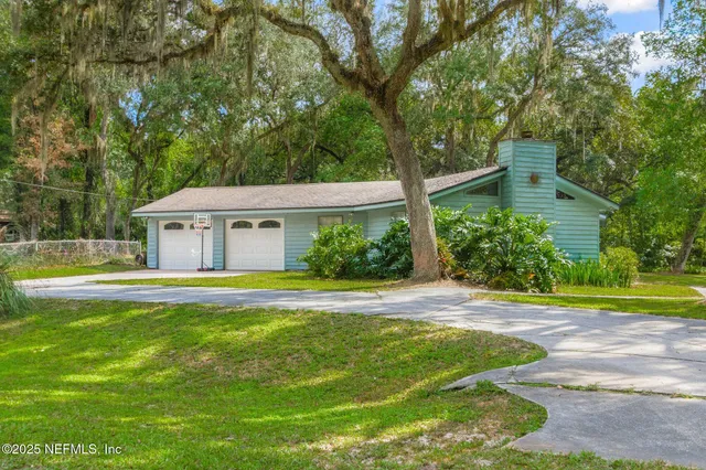 $320,000 | 102 Acosta Creek Drive, Satsuma, FL 32189