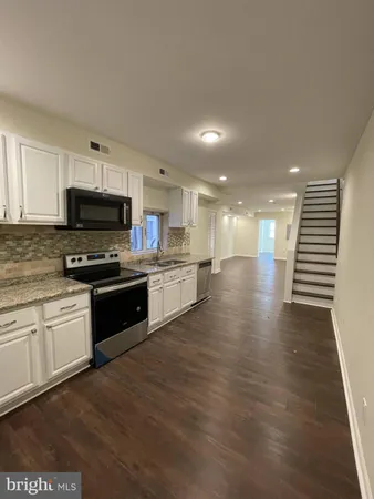 $2,200 | 2003 South 7th Street, Philadelphia, PA 19148