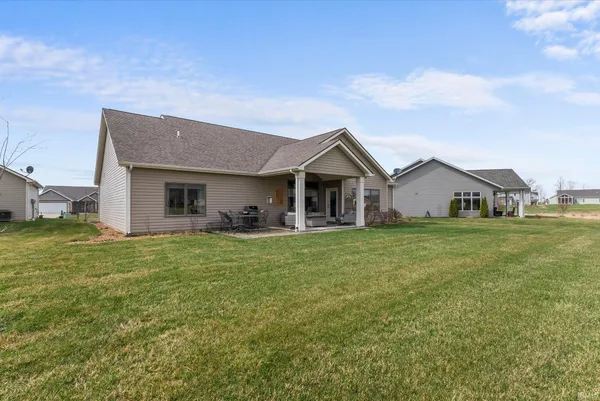 $399,000 | 13476 Martingale Cove, Grabill, IN 46741