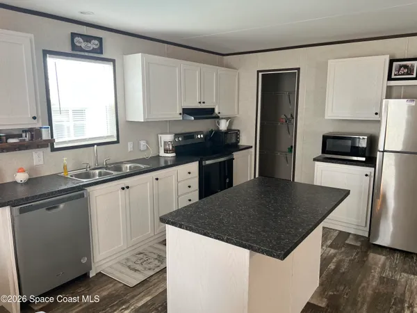 $1,800 | 194 Holiday Park Boulevard Northeast, Palm Bay, FL 32907