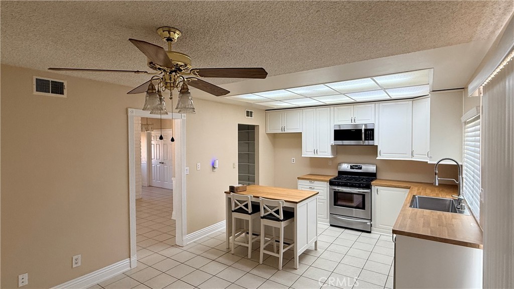 10275 Banyan Street Rancho Cucamonga, CA 91737 - Photo 5 of 15