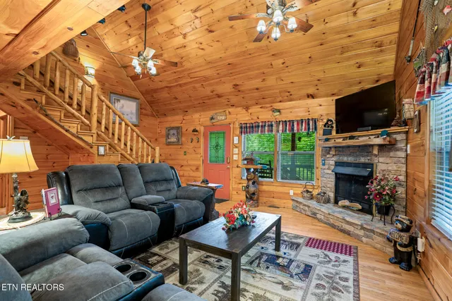 $535,000 | 3905 Fern Brook Way, Sevierville, TN 37862