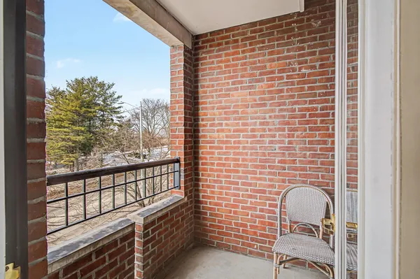 $825,000 | 40 College Street, Unit 303, Burlington, VT 05401