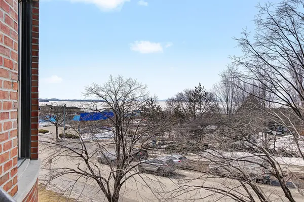 $825,000 | 40 College Street, Unit 303, Burlington, VT 05401