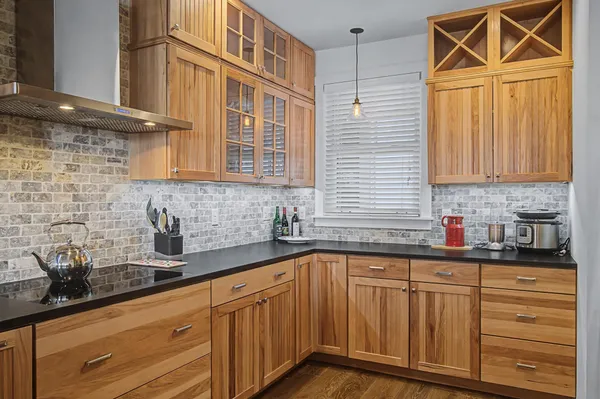 $825,000 | 40 College Street, Unit 303, Burlington, VT 05401