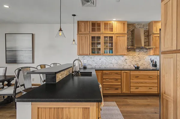 $825,000 | 40 College Street, Unit 303, Burlington, VT 05401