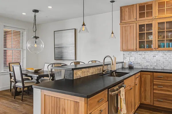 $825,000 | 40 College Street, Unit 303, Burlington, VT 05401