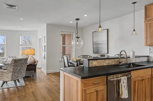 $825,000 | 40 College Street, Unit 303, Burlington, VT 05401