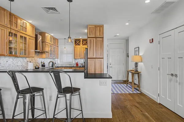 $825,000 | 40 College Street, Unit 303, Burlington, VT 05401