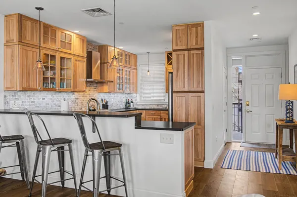$825,000 | 40 College Street, Unit 303, Burlington, VT 05401