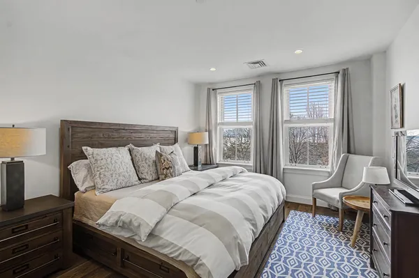 $825,000 | 40 College Street, Unit 303, Burlington, VT 05401