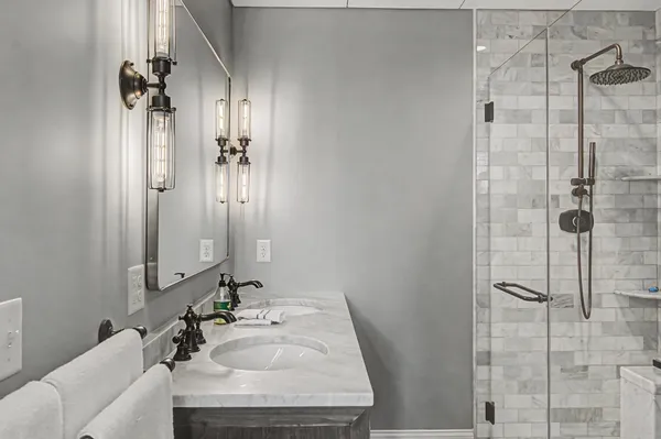 $825,000 | 40 College Street, Unit 303, Burlington, VT 05401