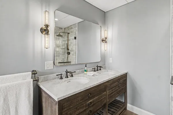 $825,000 | 40 College Street, Unit 303, Burlington, VT 05401