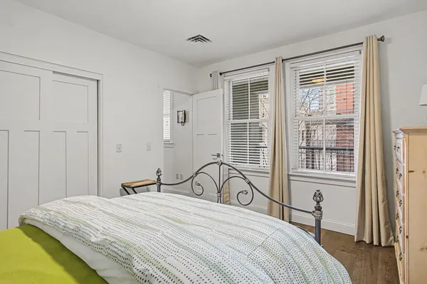 $825,000 | 40 College Street, Unit 303, Burlington, VT 05401