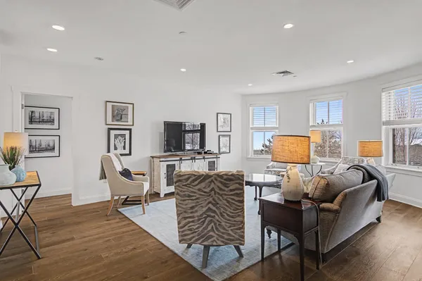 $825,000 | 40 College Street, Unit 303, Burlington, VT 05401