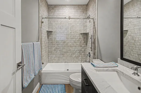 $825,000 | 40 College Street, Unit 303, Burlington, VT 05401