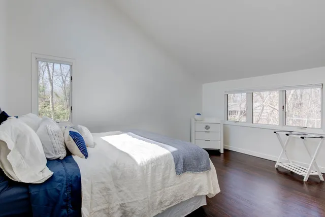 $25,000 | 35 Gardiners Lane, East Hampton, NY 11937