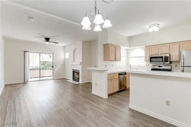 $1,600 | 2251 Wigwam Parkway, Unit 1211, Henderson, NV 89074