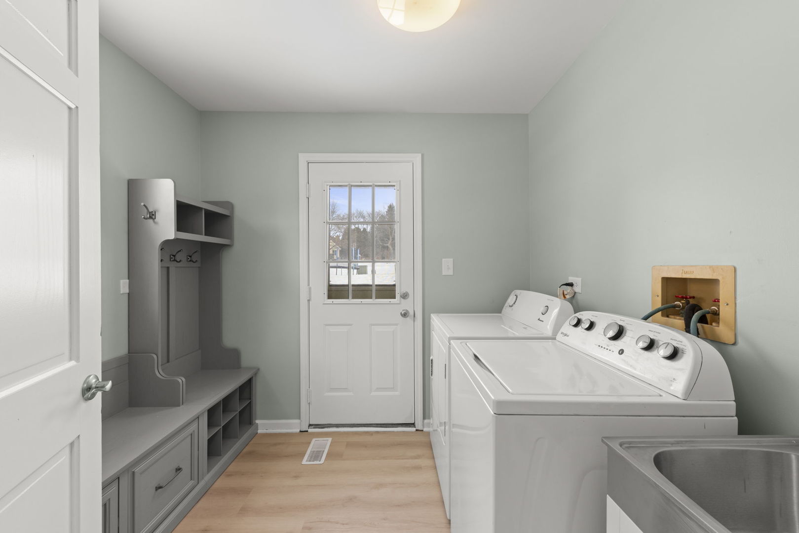 137 West Bailey Road Naperville, IL 60565 - Photo 12 of 24