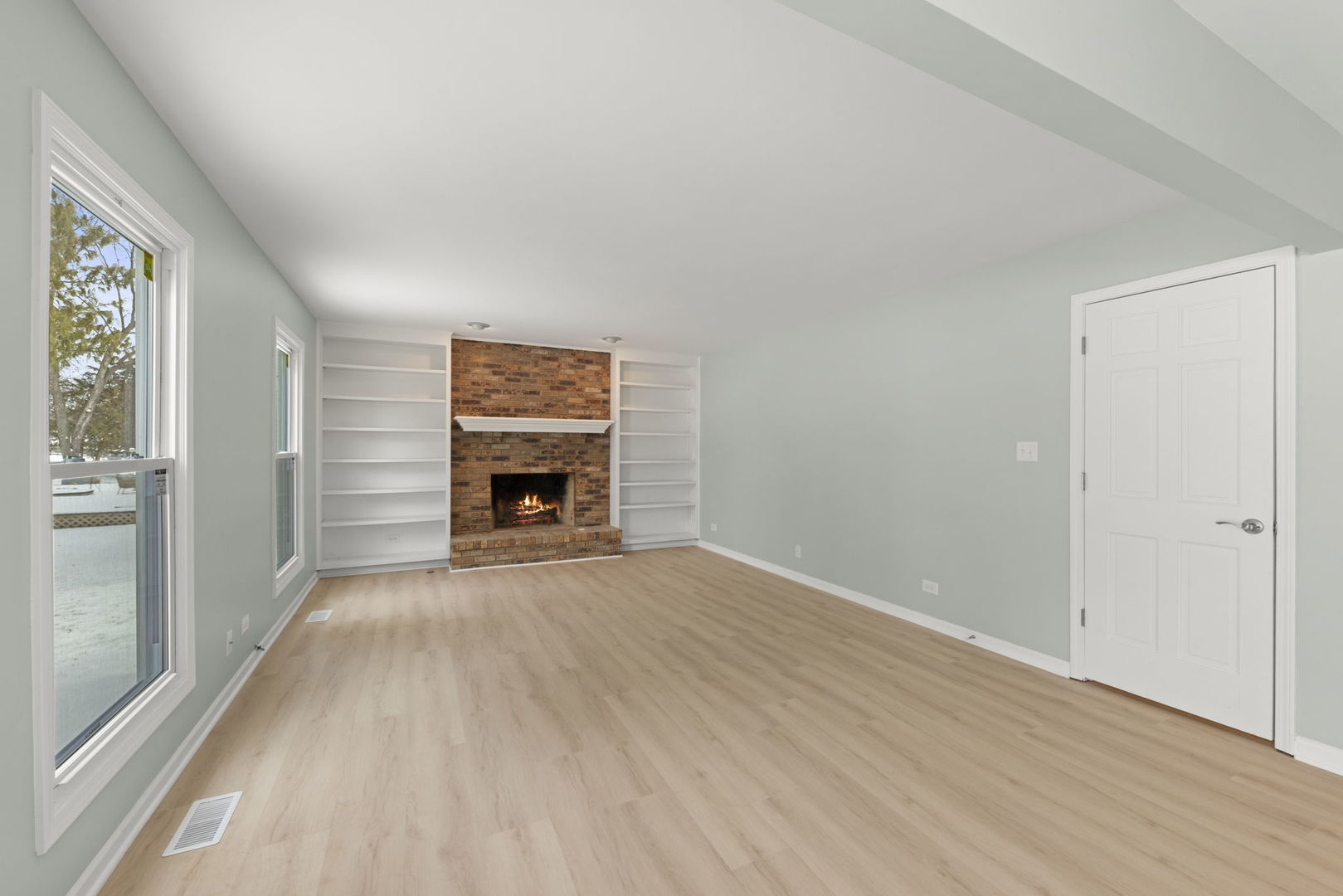 137 West Bailey Road Naperville, IL 60565 - Photo 9 of 24