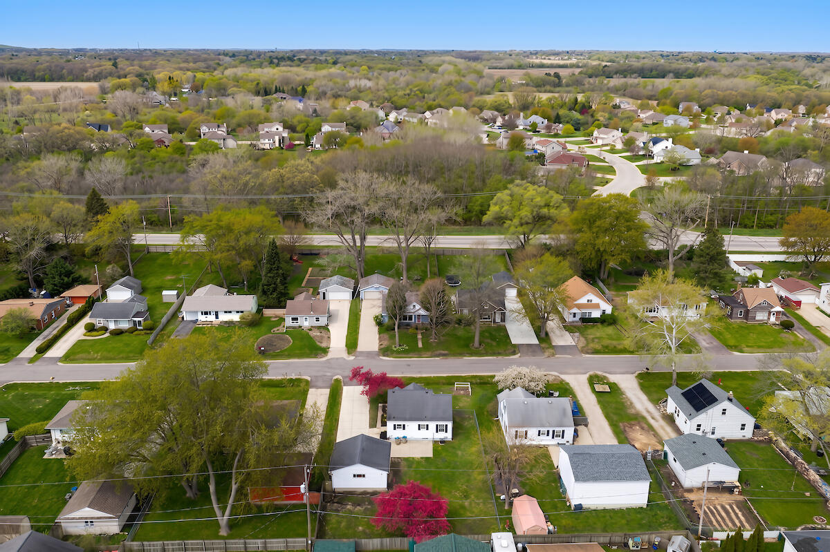 11301 11th Avenue Pleasant Prairie, WI 53158 - Photo 28 of 30 430drone8