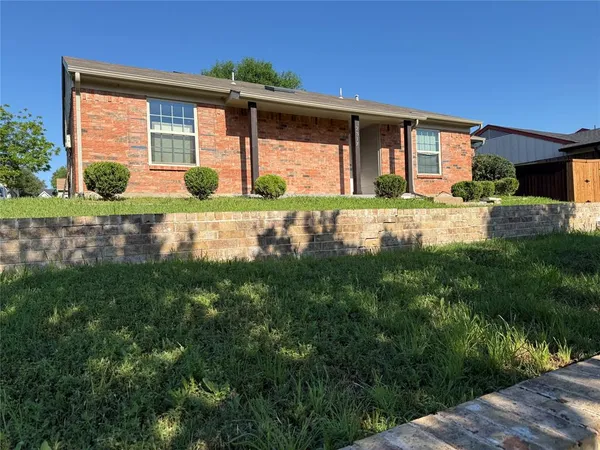 $2,000 | 2317 High Star Drive, Garland, TX 75041