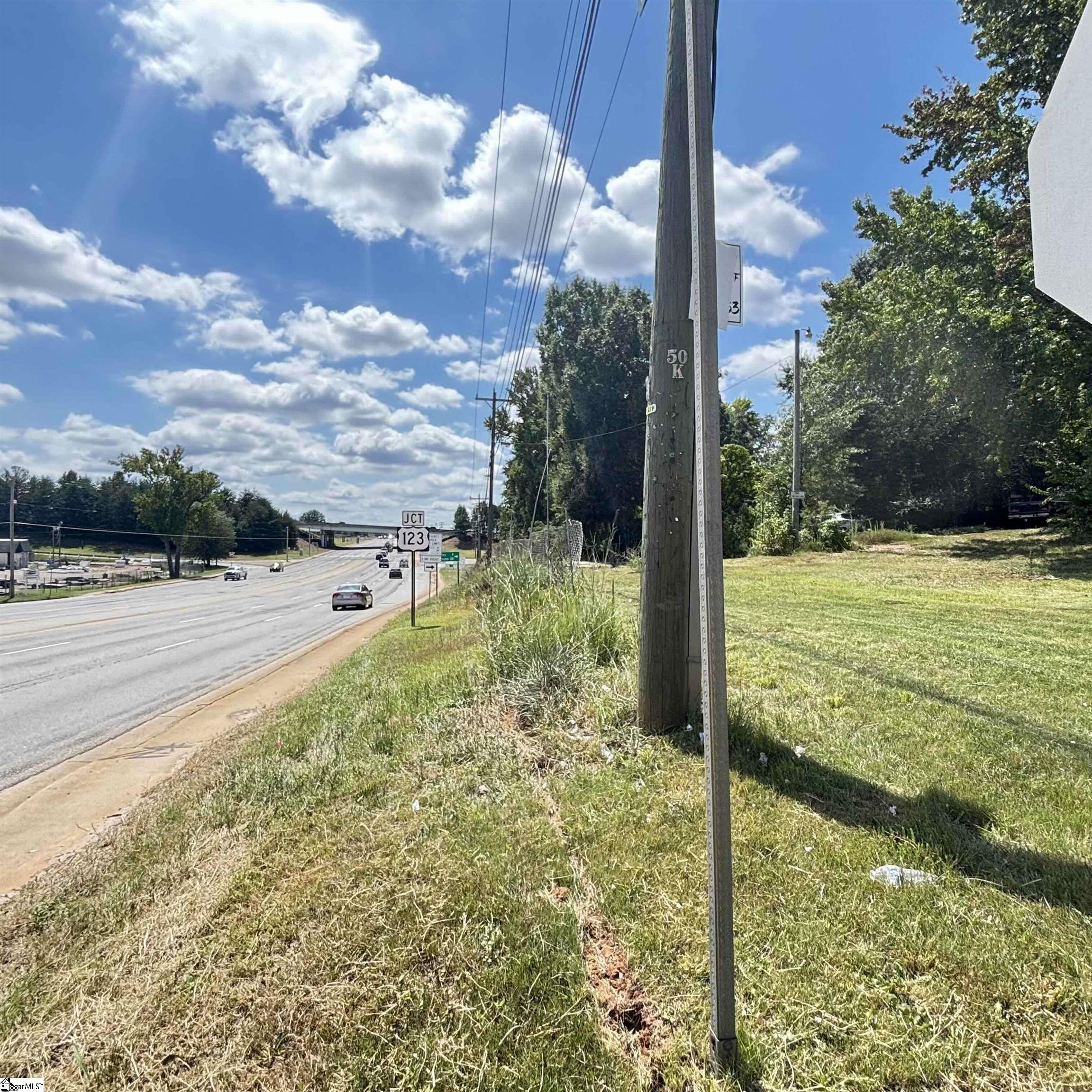 4301 Easley Bridge Road Greenville, SC 29611 - Photo 4 of 17