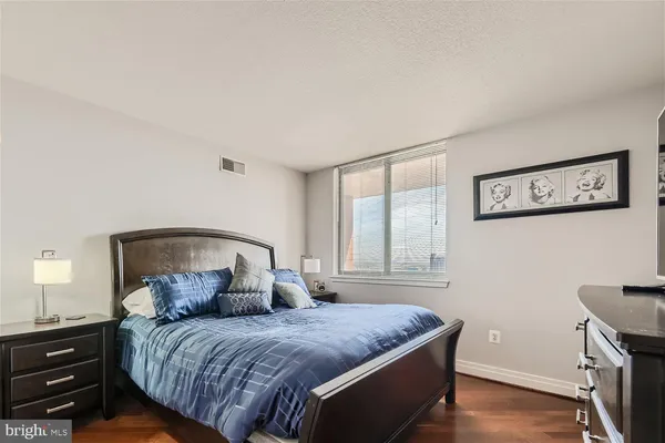 $2,300 | 414 Water Street, Unit 2302, Baltimore, MD 21202