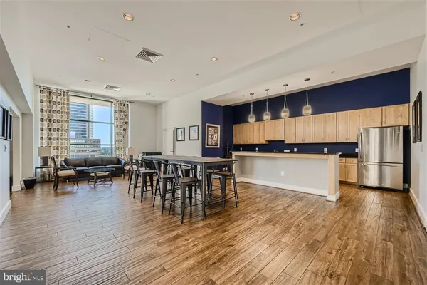 $2,300 | 414 Water Street, Unit 2302, Baltimore, MD 21202