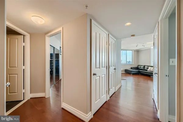 $2,300 | 414 Water Street, Unit 2302, Baltimore, MD 21202