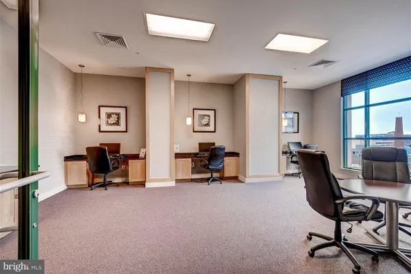 $2,300 | 414 Water Street, Unit 2302, Baltimore, MD 21202