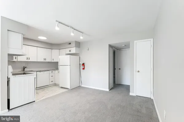 $174,900 | 406 Winding Way, Westville, NJ 08093