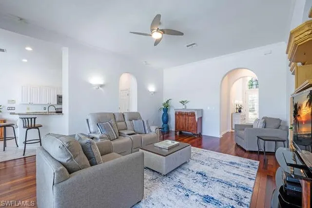 $730,000 | 23110 Oakglen Lane, Estero, FL 34135