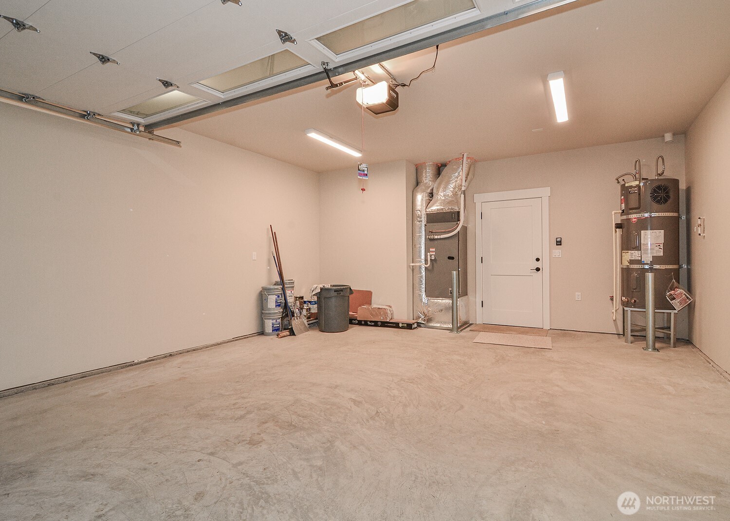 10202 44th Avenue Southwest Seattle, WA 98146 - Photo 32 of 35