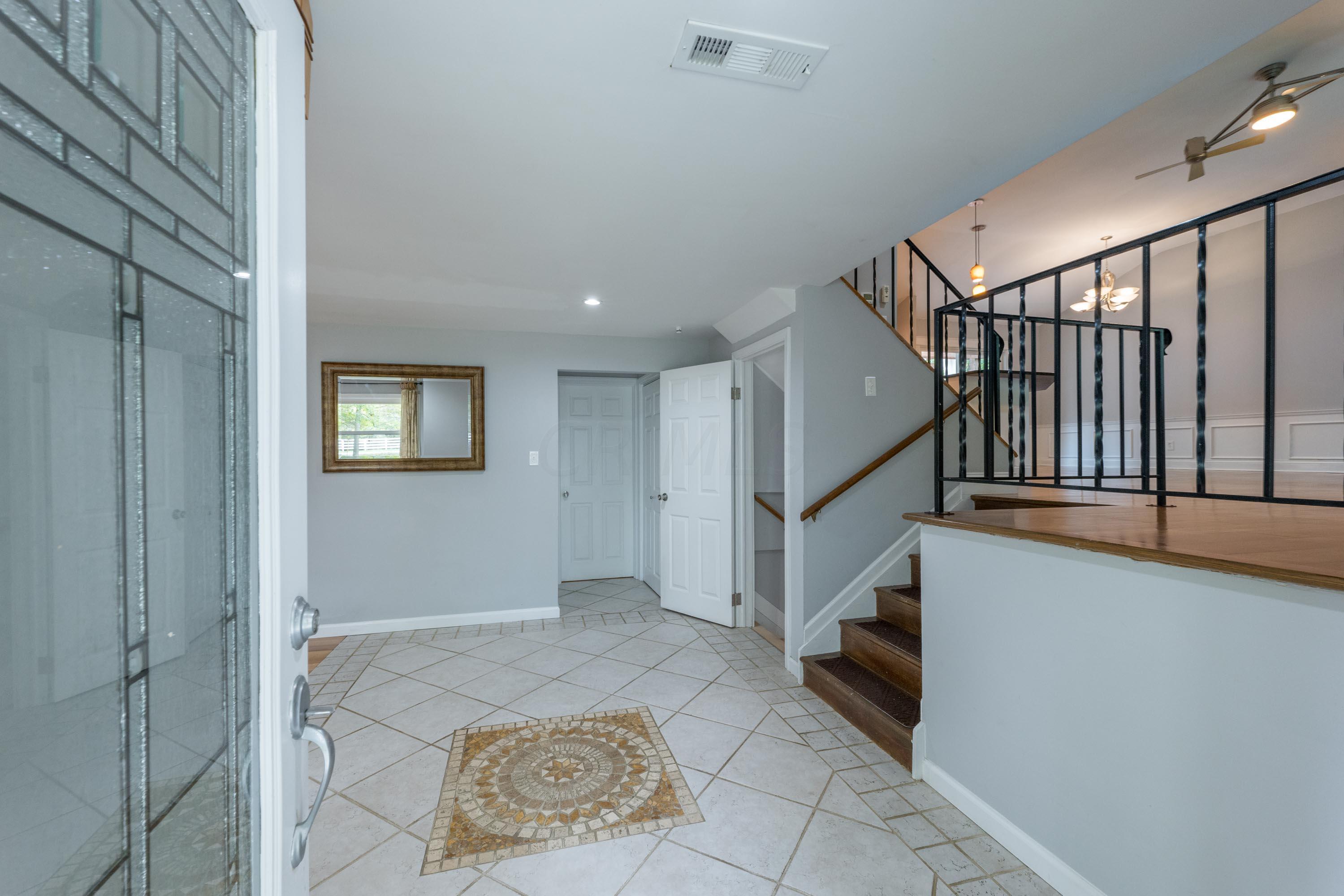 7429 Cook Road Powell, OH 43065 - Photo 8 of 91 Gallery Image 8