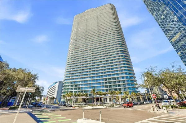 $7,500 | 400 Central Avenue, Unit 505, St. Petersburg, FL 33701