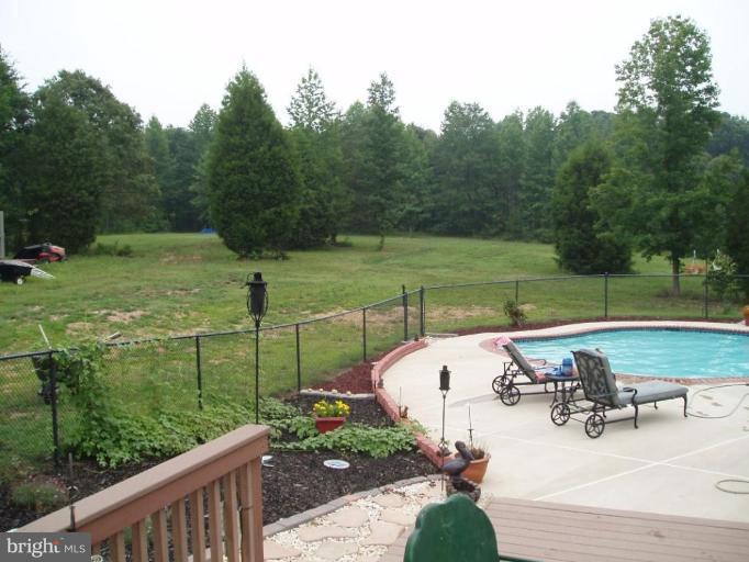 201 Revell Road Fredericksburg, VA 22405 - Photo 29 of 30 Patio 2