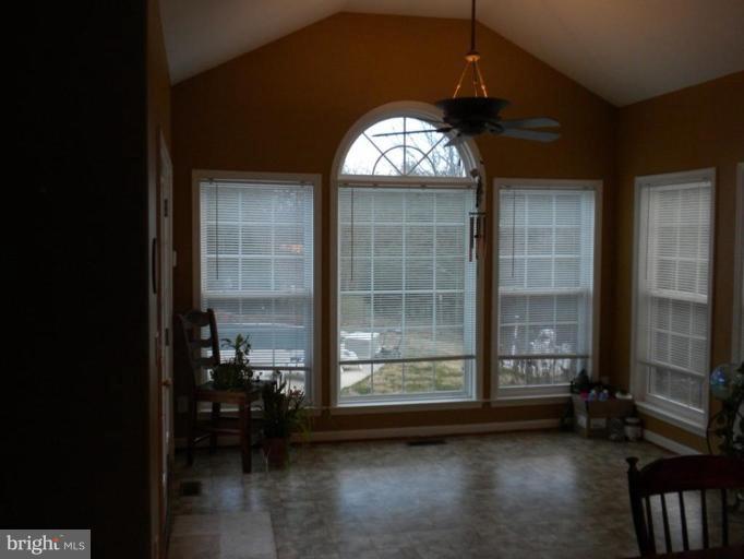 201 Revell Road Fredericksburg, VA 22405 - Photo 7 of 30 Breakfast Area