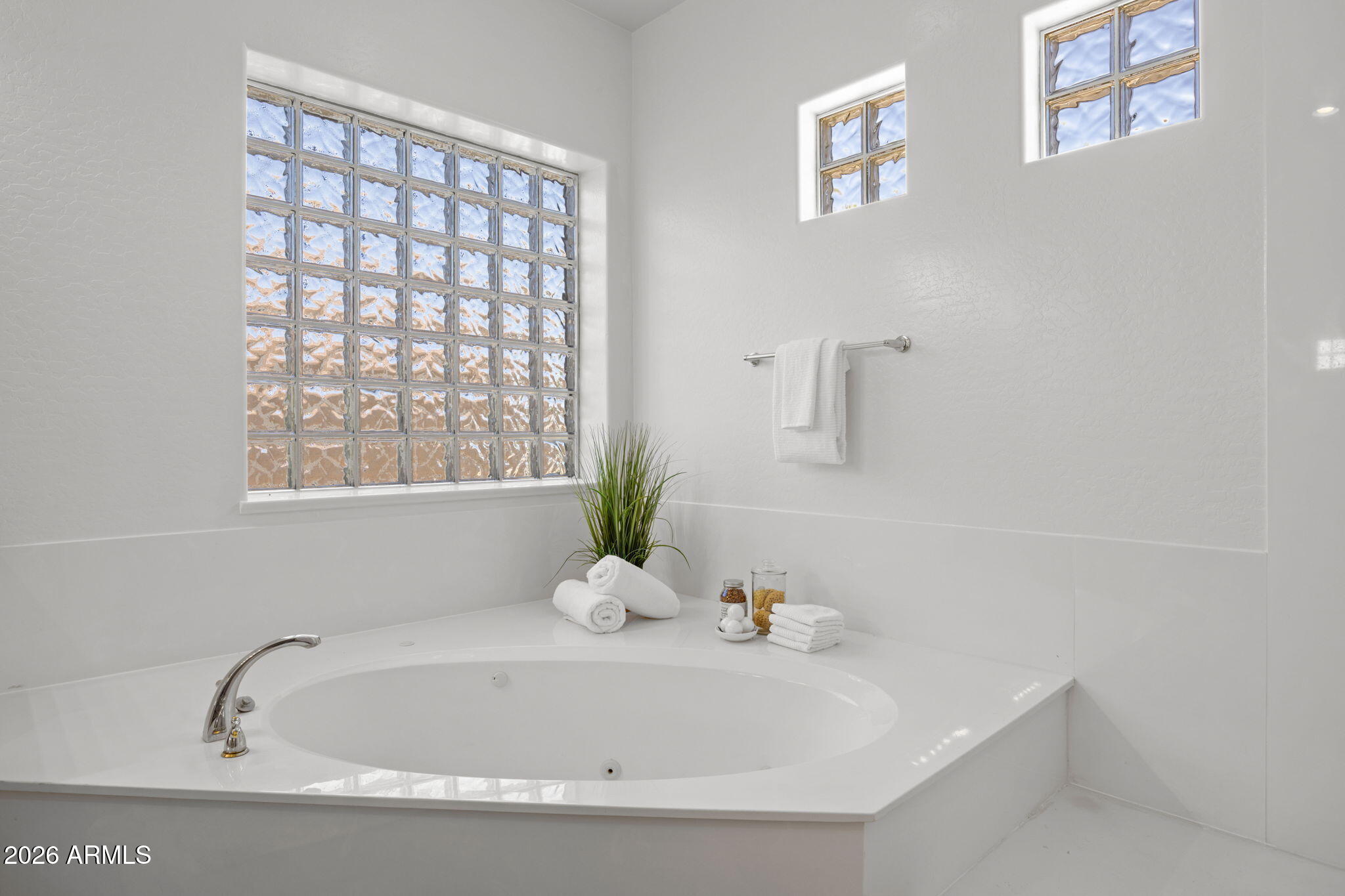 12809 South 177th Avenue Goodyear, AZ 85338 - Photo 36 of 61 Primary Bath