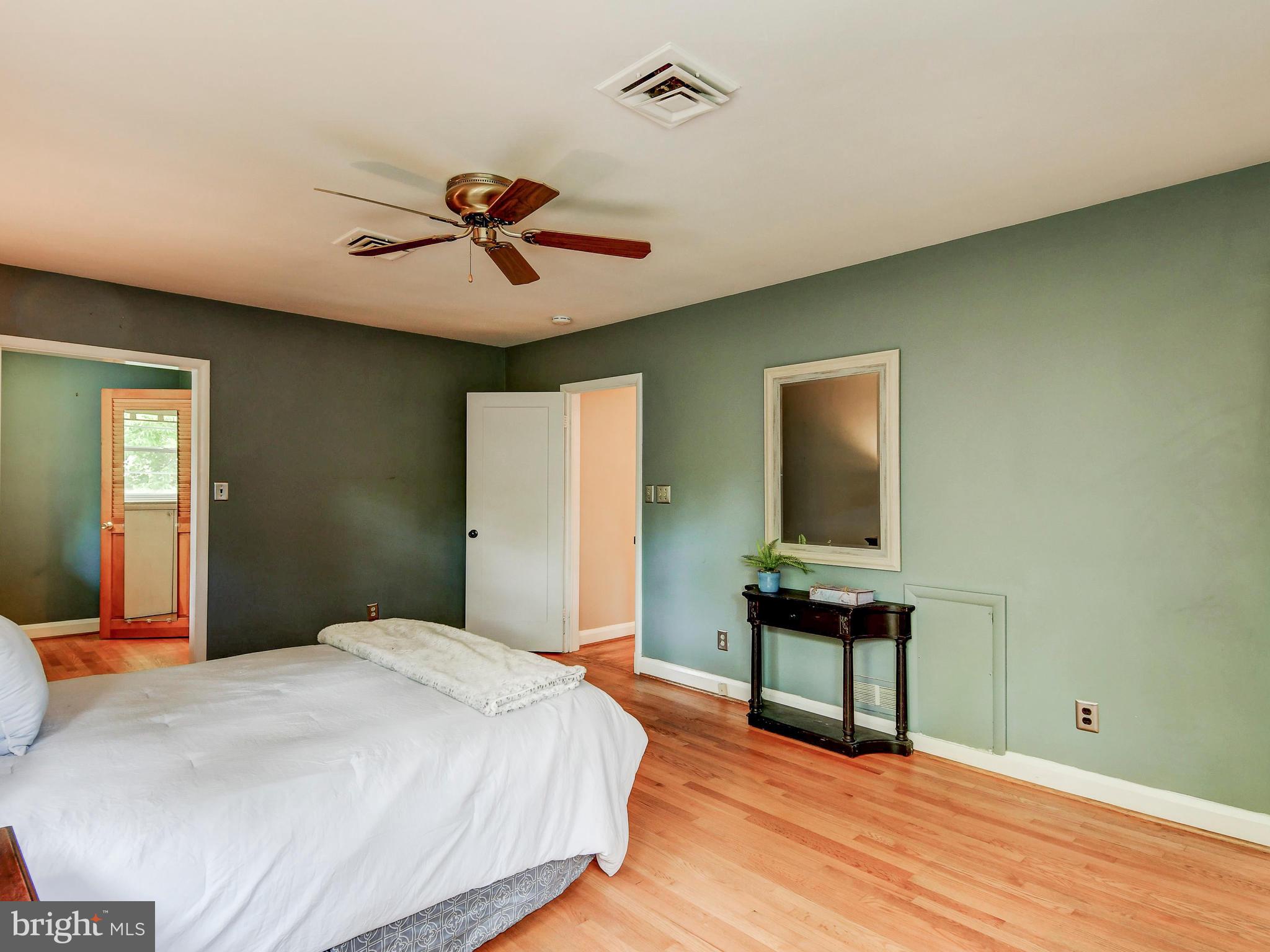 7814 Ruxway Road Baltimore, MD 21204 - Photo 22 of 44 Master Bedroom w/Ceiling Fan (Upper Level)