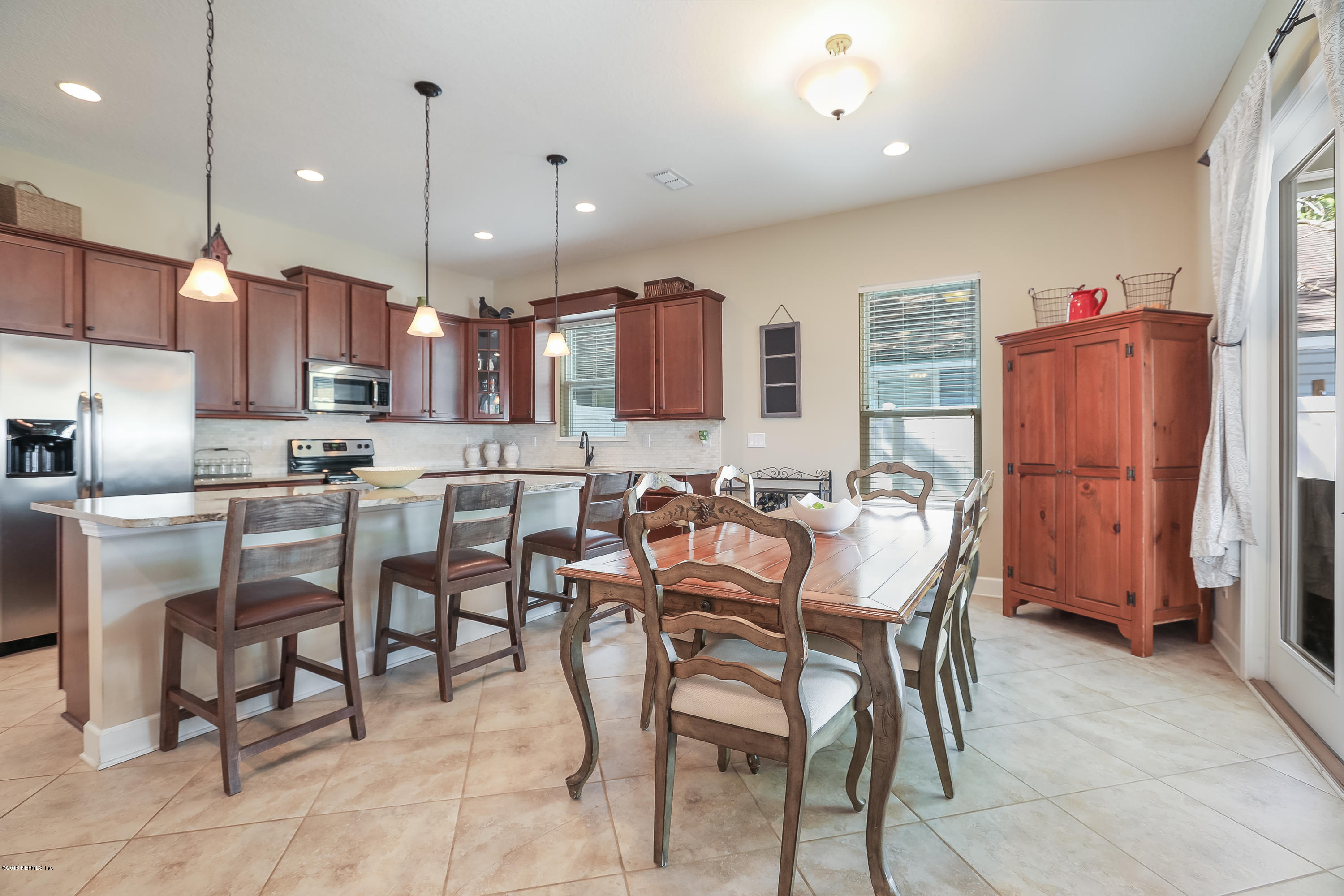 130 Seminole Road Atlantic Beach, FL 32233 - Photo 8 of 20 Kitchen/Dining