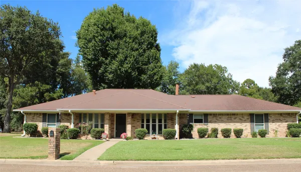 $375,000 | 503 Magnolia Drive, Jefferson, TX 75657