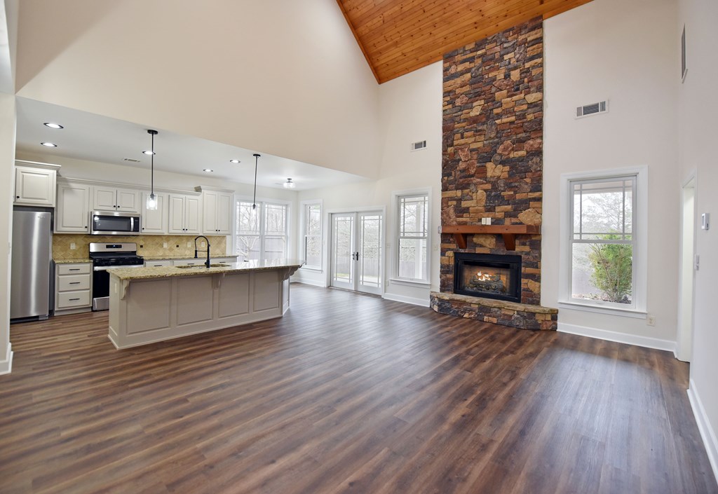 96 Lindsey Lane Blue Ridge, GA 30513 - Photo 6 of 27 Gallery Image 6
