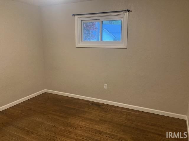 302 North Spring Street Odon, IN 47562 - Photo 2 of 17