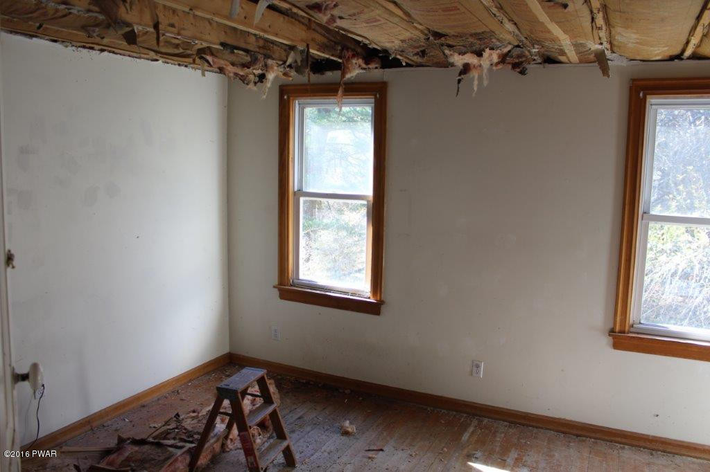 355 South Sterling Road South Sterling, PA 18460 - Photo 27 of 31