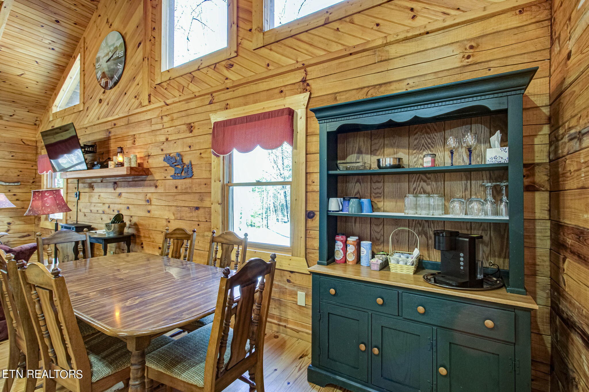 2920 Smithfield Road Tellico Plains, TN 37385 - Photo 9 of 60 Gallery Image 9