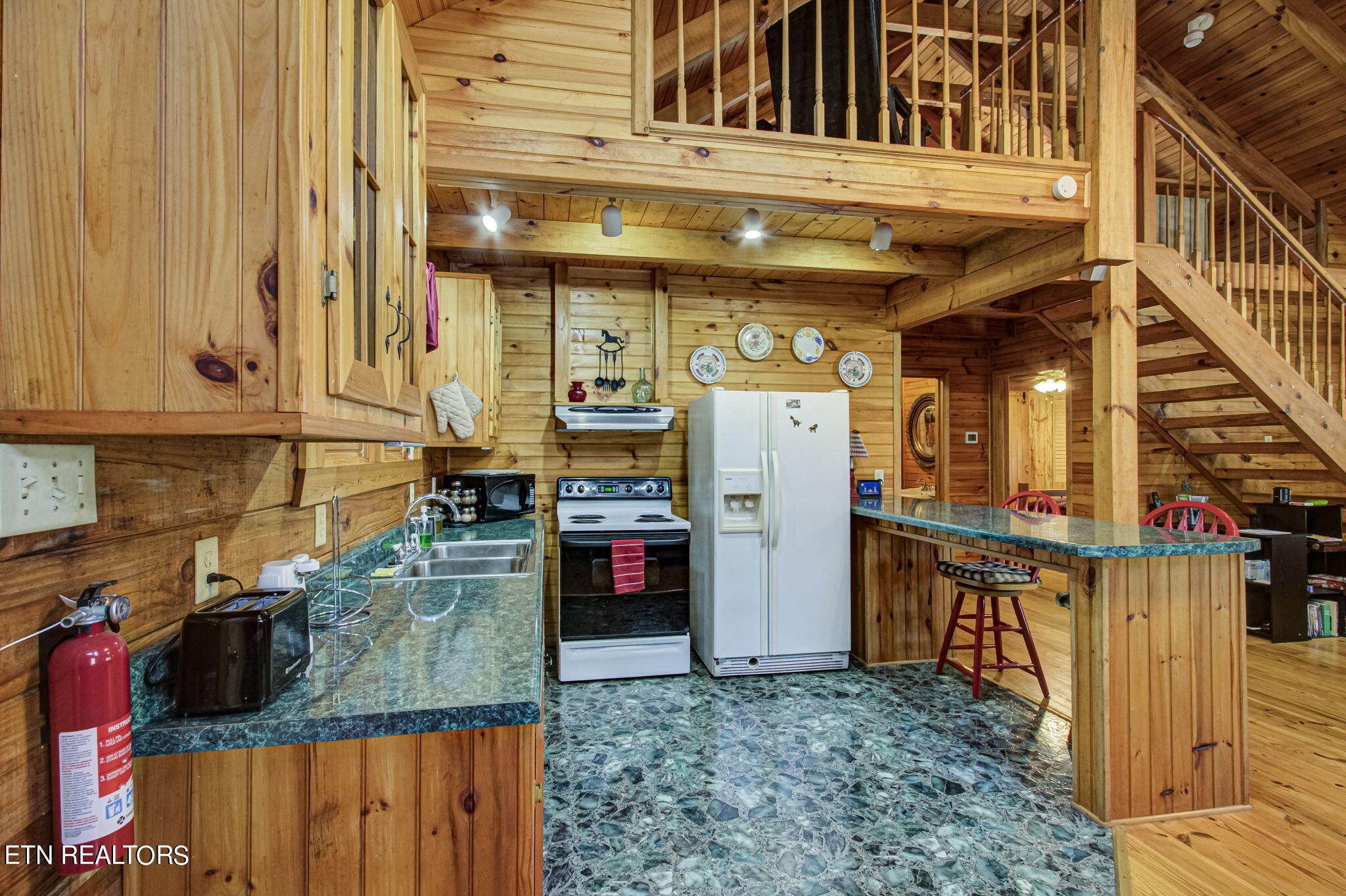 2920 Smithfield Road Tellico Plains, TN 37385 - Photo 10 of 60 Gallery Image 10