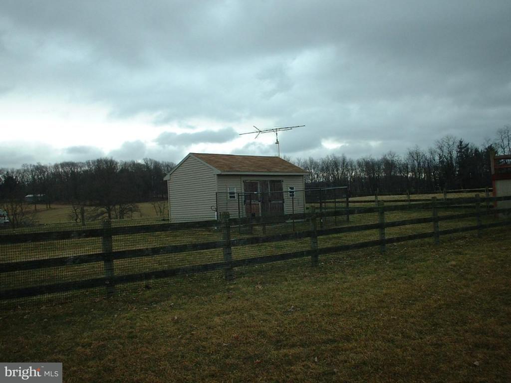 811 Stracks Dam Road Myerstown, PA 17067 - Photo 3 of 6 Gallery Image 3